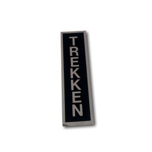 STICKER 165X45 ZWART/ZILVER TEKST "TREKKEN" VERTICAAL