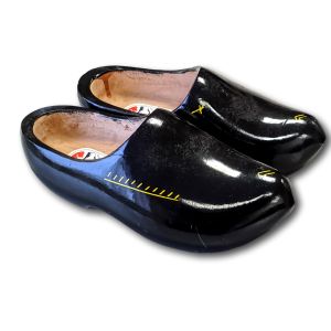 KLOMPEN KAP ZWART 28CM MAAT 43-44